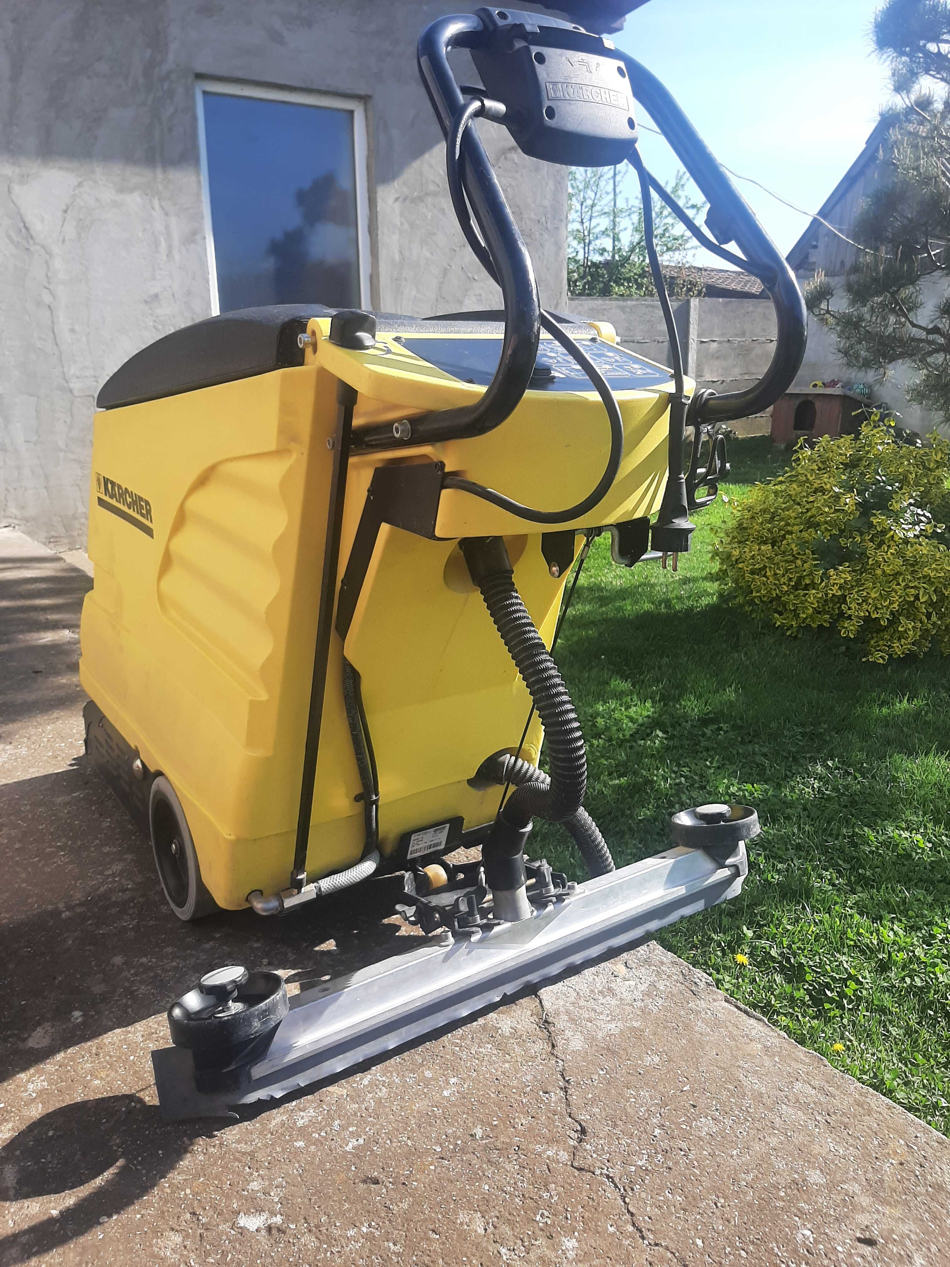 Masina spalat pardoseli profesionala Karcher BR530Ep