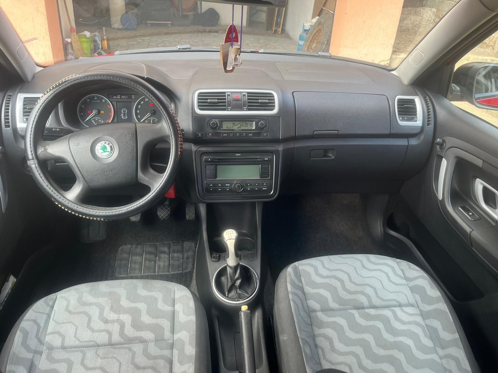 Vând skoda fabia GPL
