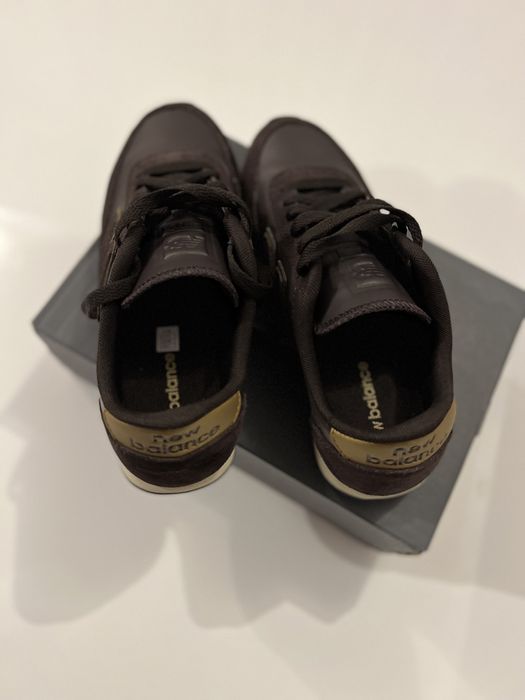 Adidasi New Balance 410