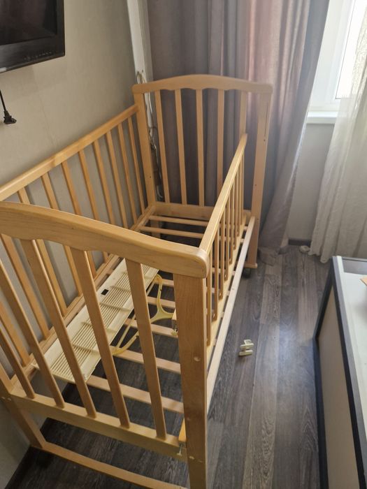 Детская кроватка