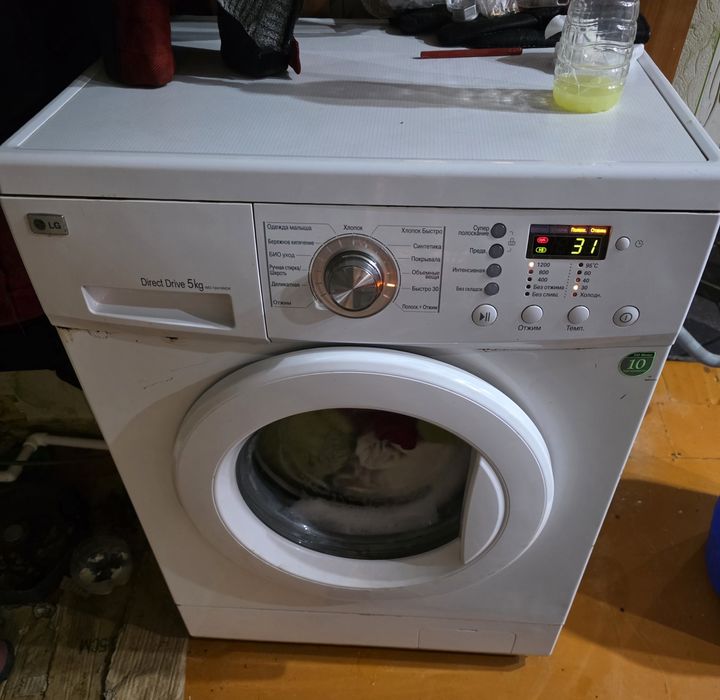 Стиральная машина автомат.
