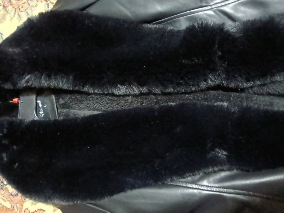 Geacă damă cu blăniță nouă  mărimea M-L