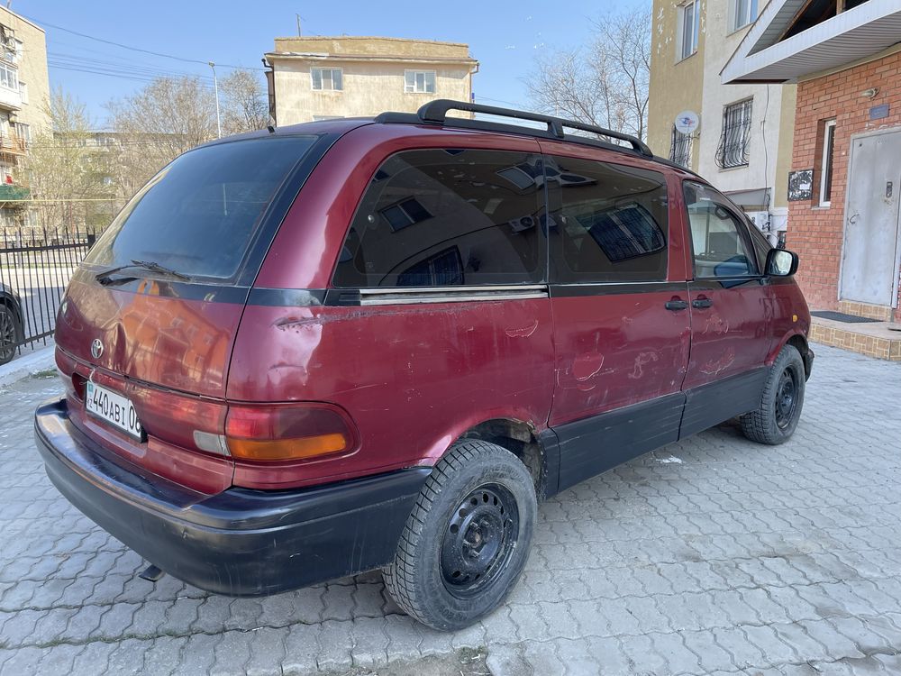 Продется Toyota Previa 1993г на ходу