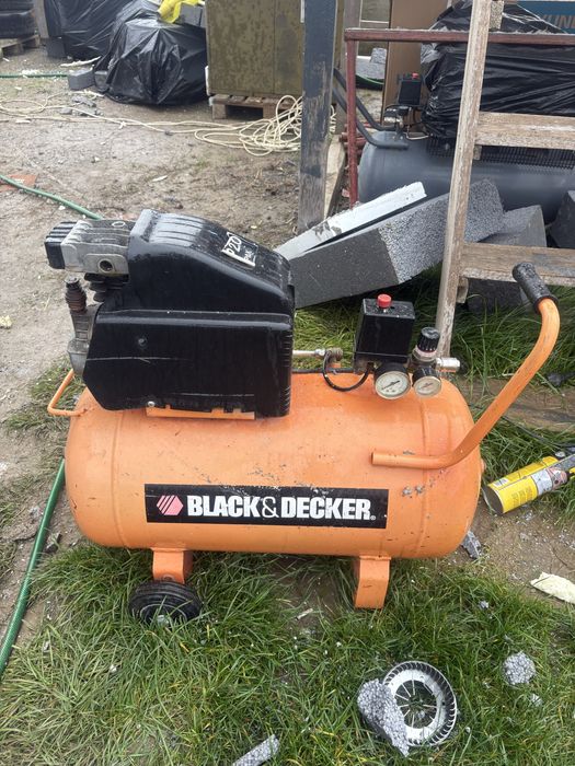 Vand compresor Black & Decker