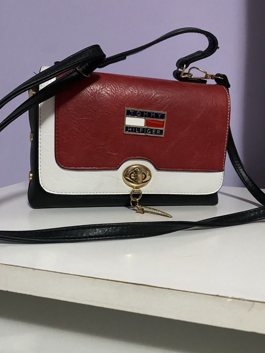 Geanta Tommy Hilfinger