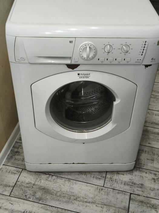 Пералня Ariston Hotpoint
