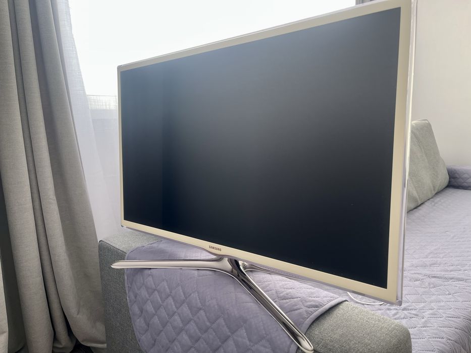 Телевизор Samsung 32”