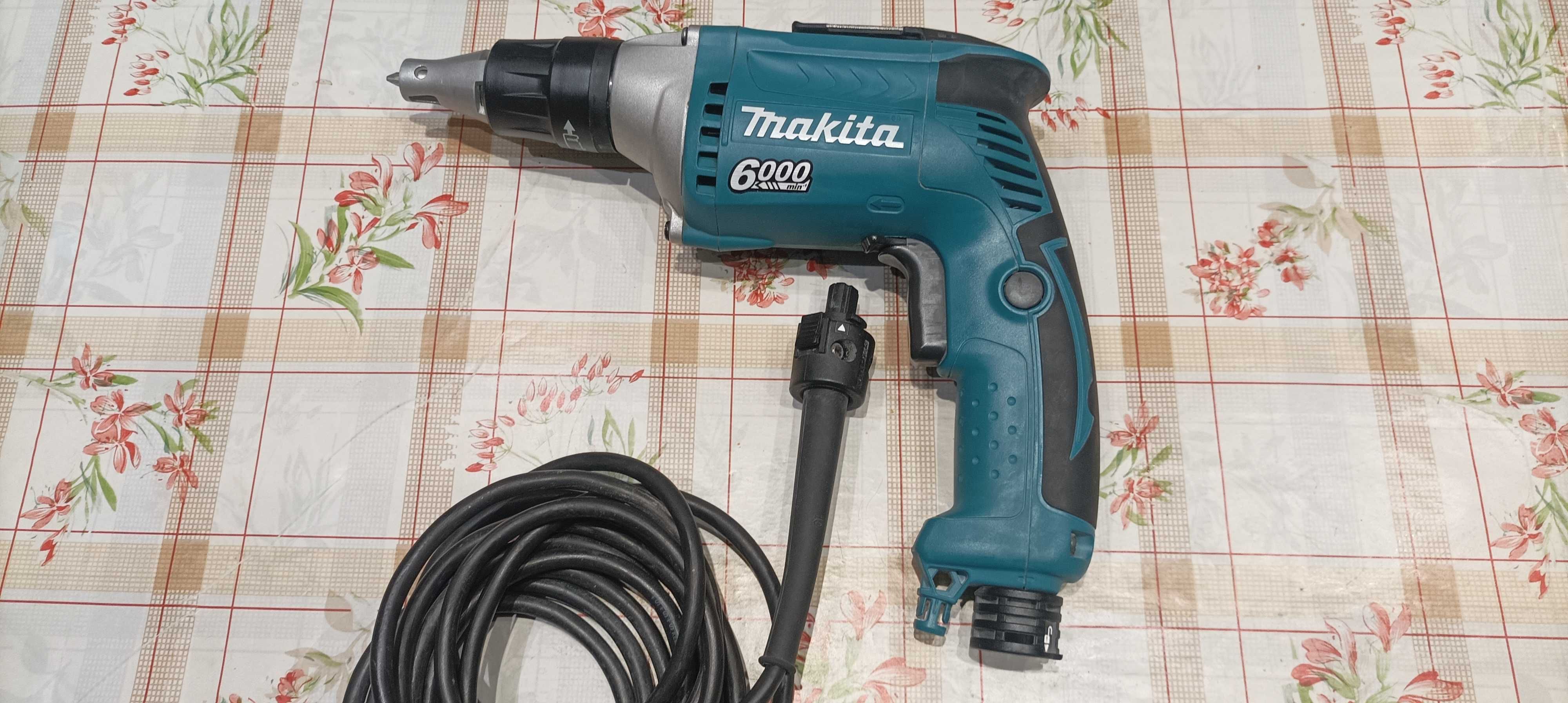 Makita FS6300R - 570W Електрически винтоверт