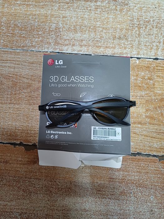 3 D. Очки новые.