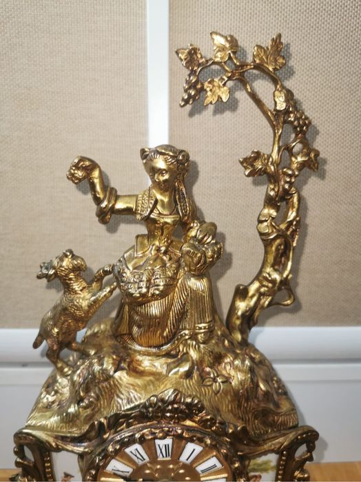 Часовник френски бароков каминен бронз керамика уникален супер запазен