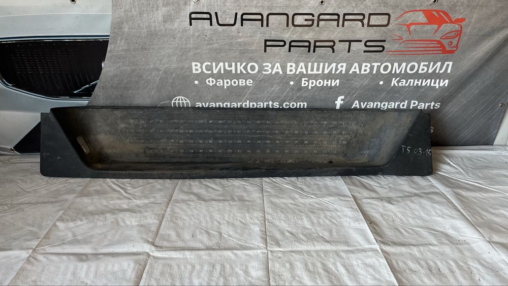 2 броя степенки VW Transporter T6