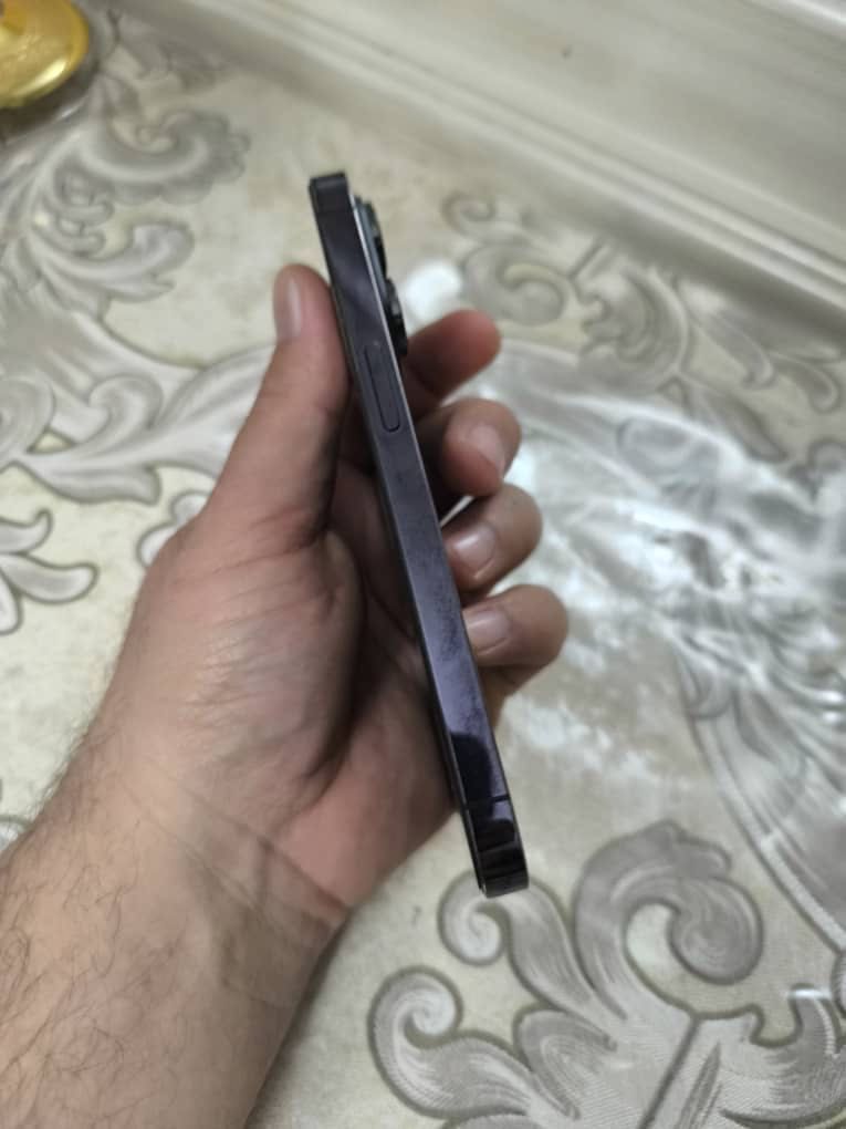 iPhone 14 Pro с Гарантии