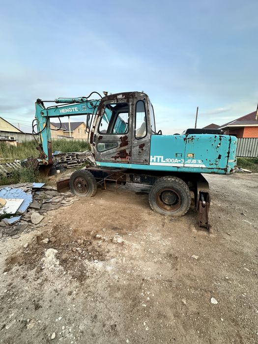 Продаю эксковатор срочно