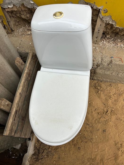 Продам унитаз рабочий