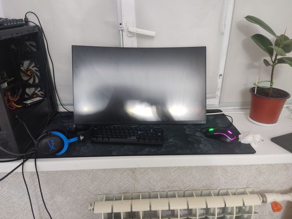 Продаю компьютер с видеокартой 1650на4гб и i3 9100f и 16 озу в комплек