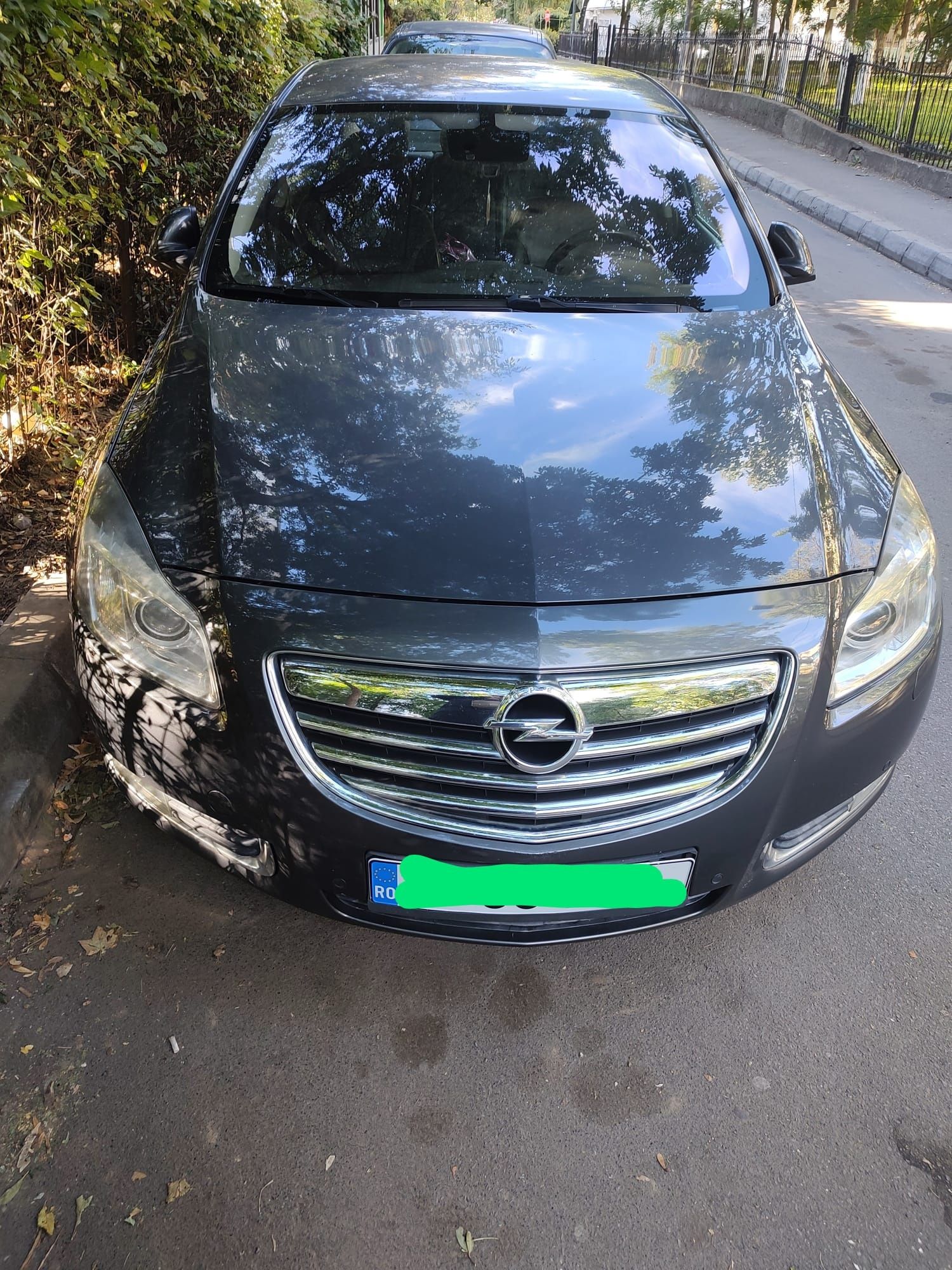 Vând Opel insignia