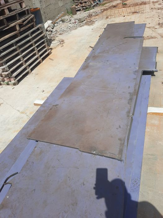 Vând Tabla navala nouă metalică