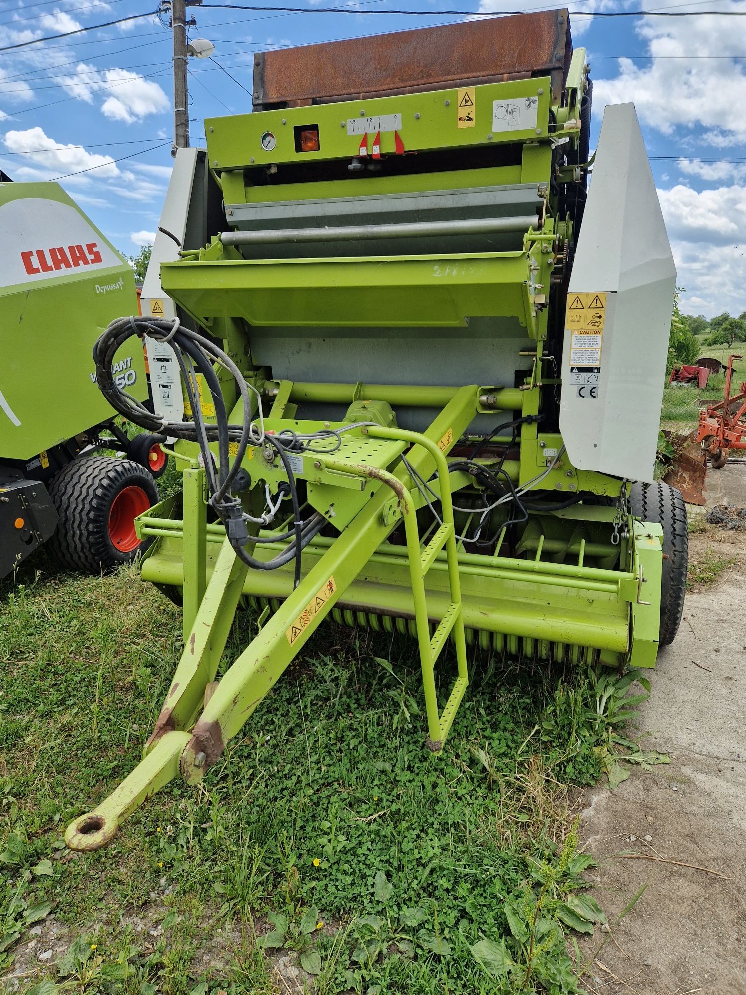 Dezmembrez presă claas variant 260