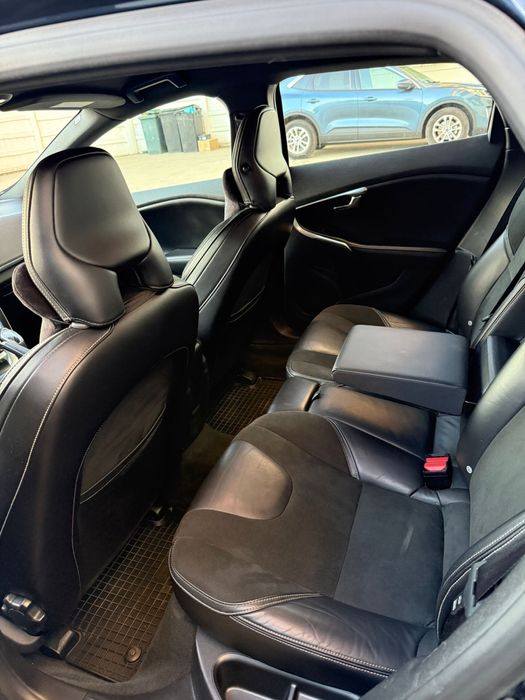 Volvo RDesign V40 an fabricatie 2014