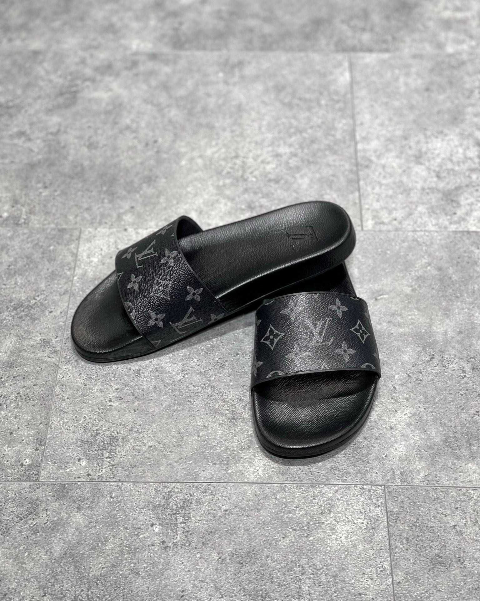 Papuci / slapi Louis Vuitton Premium