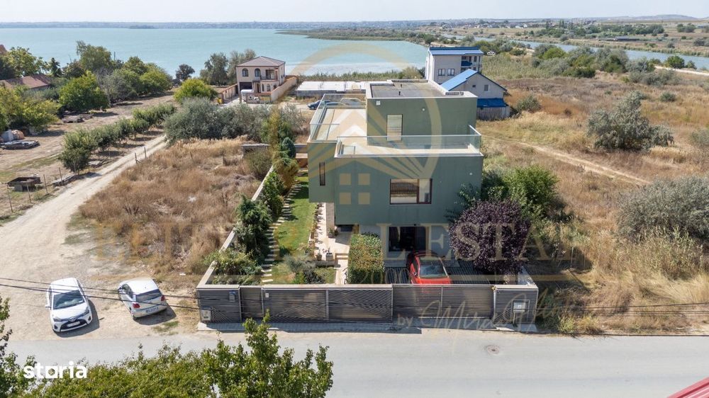 Mamaia Sat - Vila moderna, dotari premium, curte mare, vedere la lac!