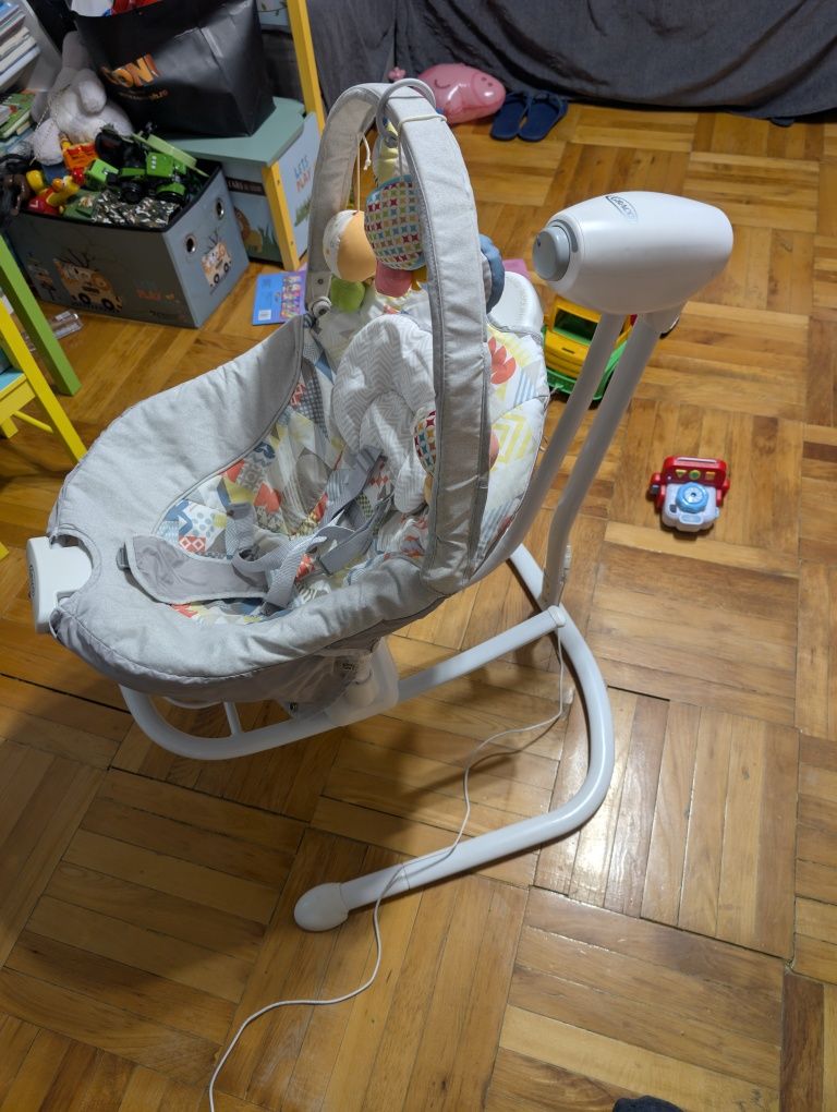 Vand balansoar 2 in 1 Graco Duet Sweet patchwoorkk
Balansoar 2 in 1 Gr