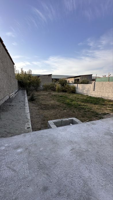 Hovli 6 sotix 3 xona SROCHNO
