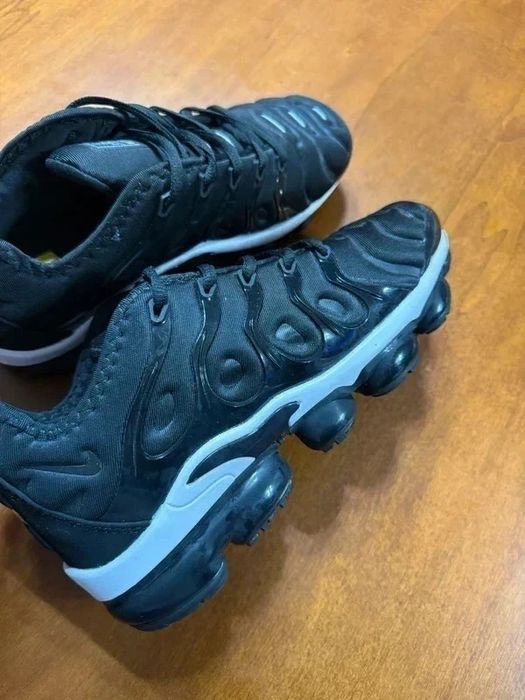 Nike Air Vapormax 43 noi/new