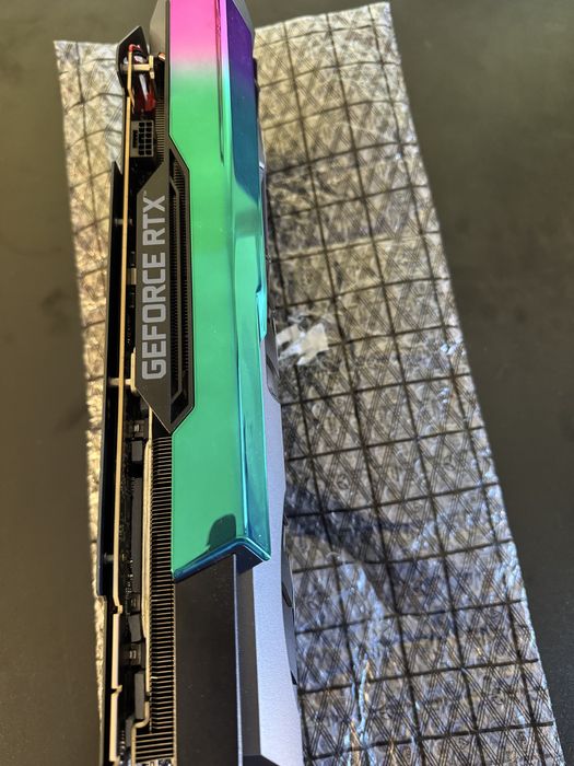 RTX 3090 ti 24GB - Zotac AMP extreme Holo