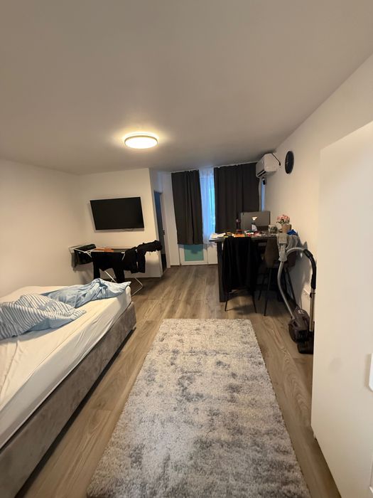 Inchiriez garsoniera in regin hotelier !