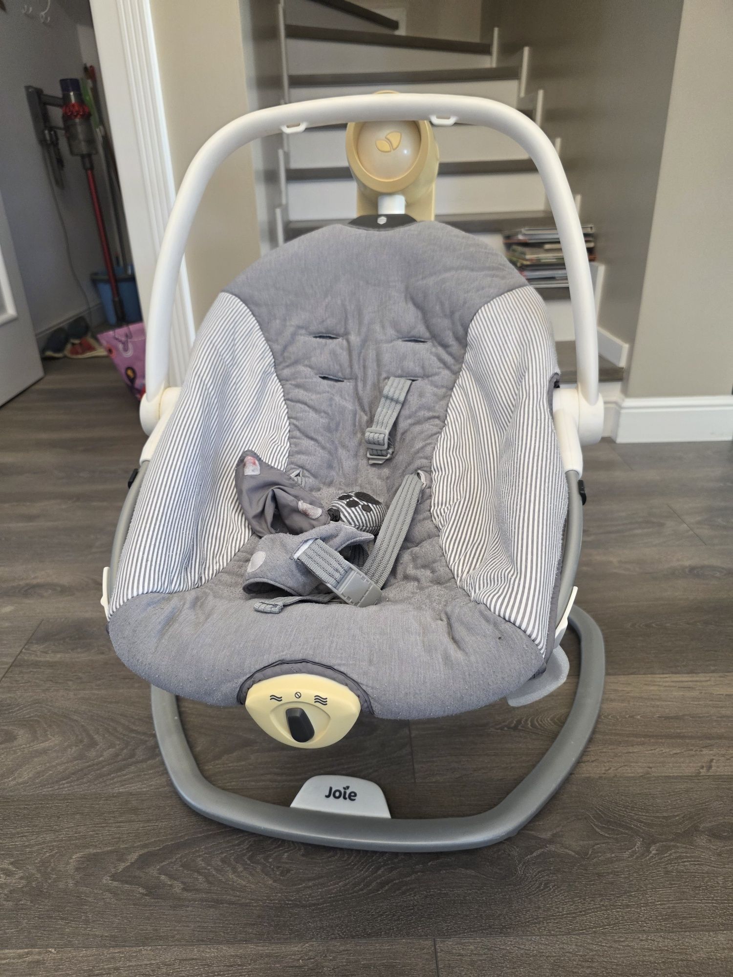 Leagan si balansoar rotativ 2 in 1 Joie