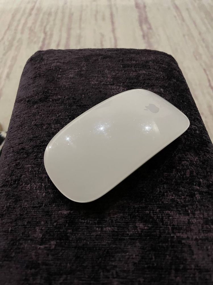 Мышь Apple A1296 Wireless Magic Mouse (Model: A1296 3Vdc)
