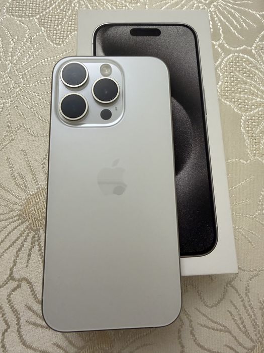 Iphone 15 pro 256 G б/у E sim