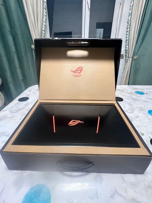 Ноутук Asus Rog Strix