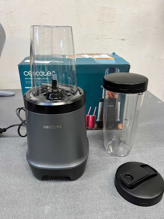 Блендер Cecotec Nutriblender Fusion, 1000W, с два съда – 900мл и 500мл