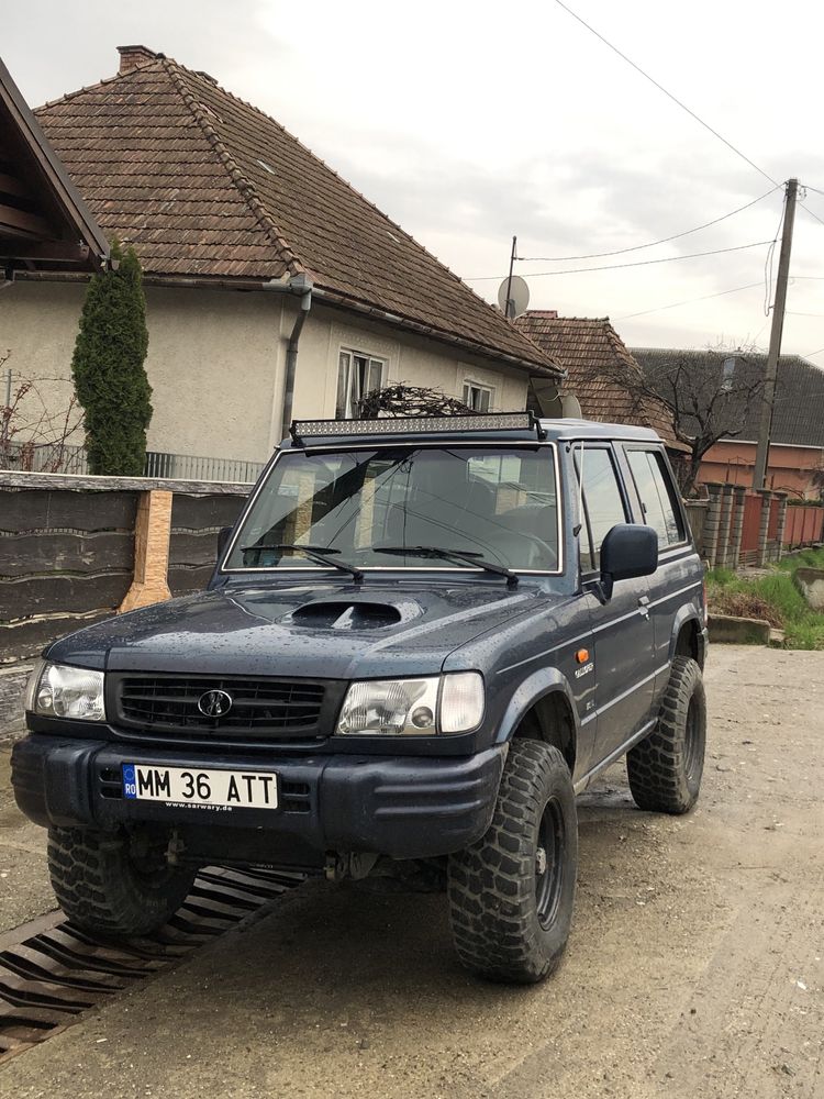 Vând hyundai galloper