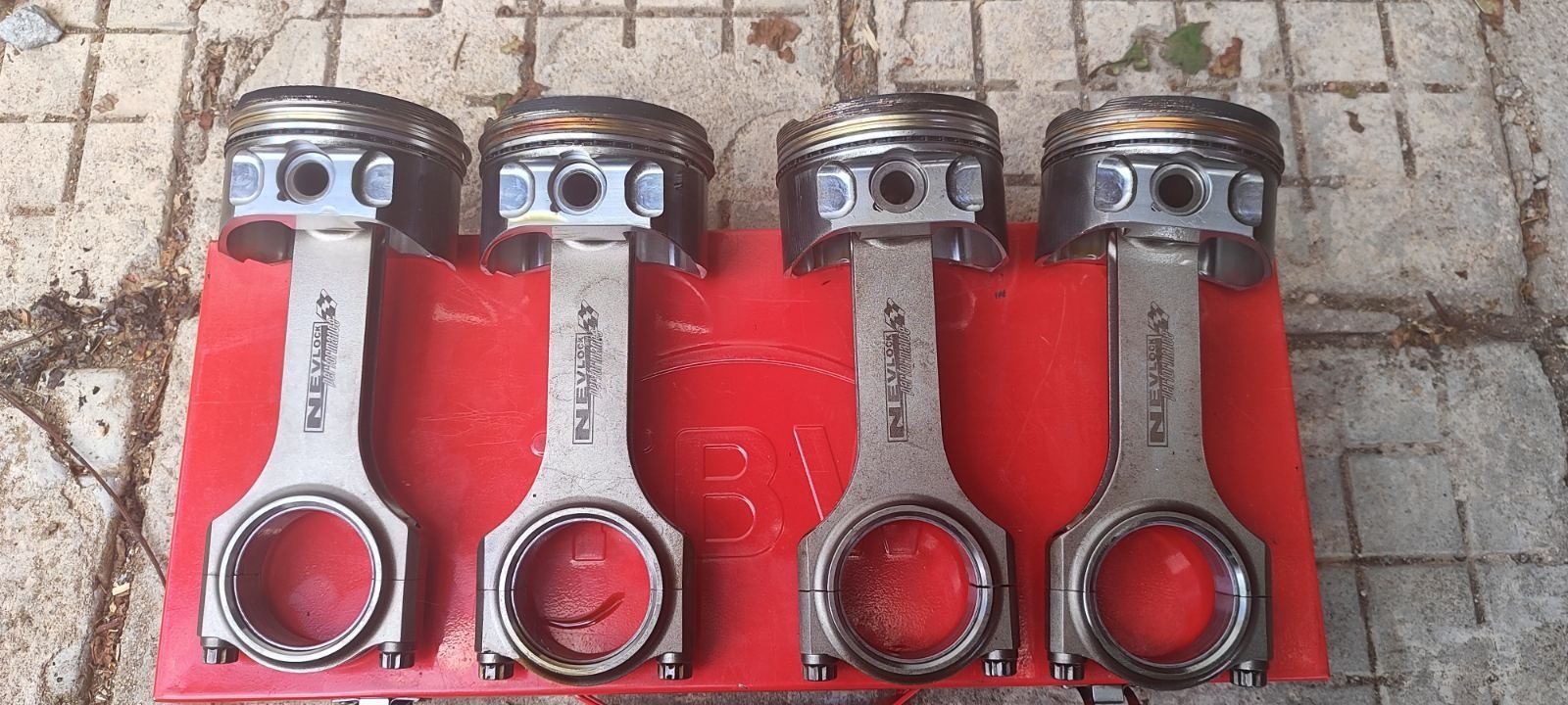 Бутала wossner 86мм и биели nevlock за C20XE /C20LET / Z20LET / Z20LER