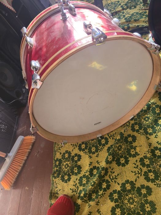 Тъпан Peace черен 20 инча червен 18 инча цената е в описанието