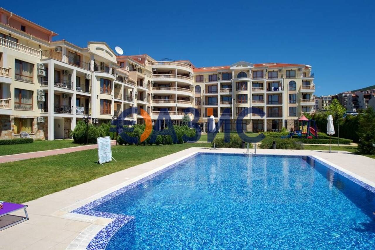 Продава се Едностаен апартамент в Свети Влас - 25 кв.м за 1580 €/кв.м - Снимка #11