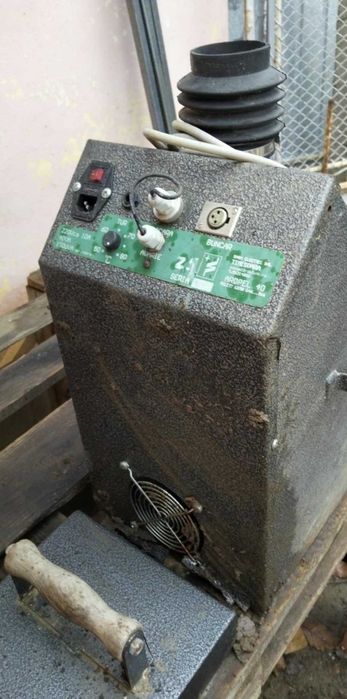 Se vinde arzător peleți are toate accesoriile!!!