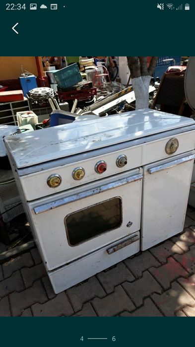 Aragaz cu patru ochiuri arată 9/10 preț.820 lei.