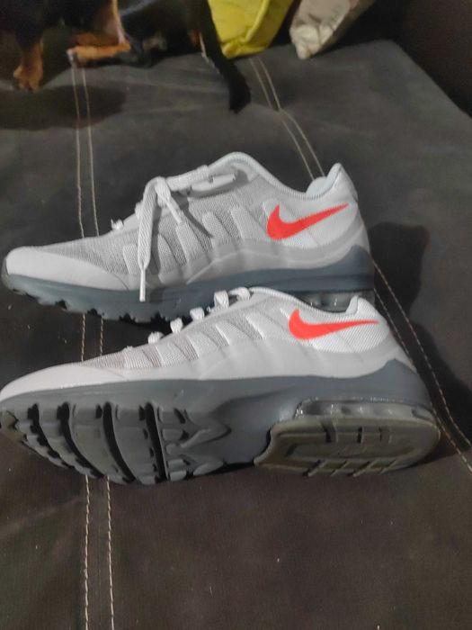 Маратонки NIKE ...