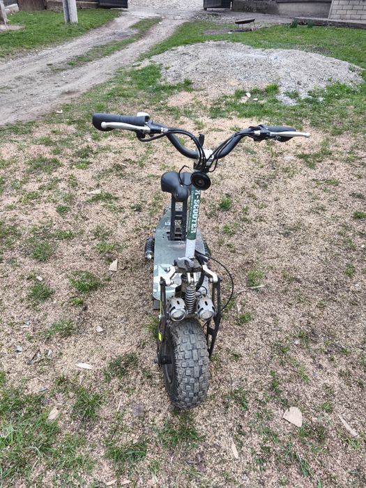 Vând atv + trotineta electrica