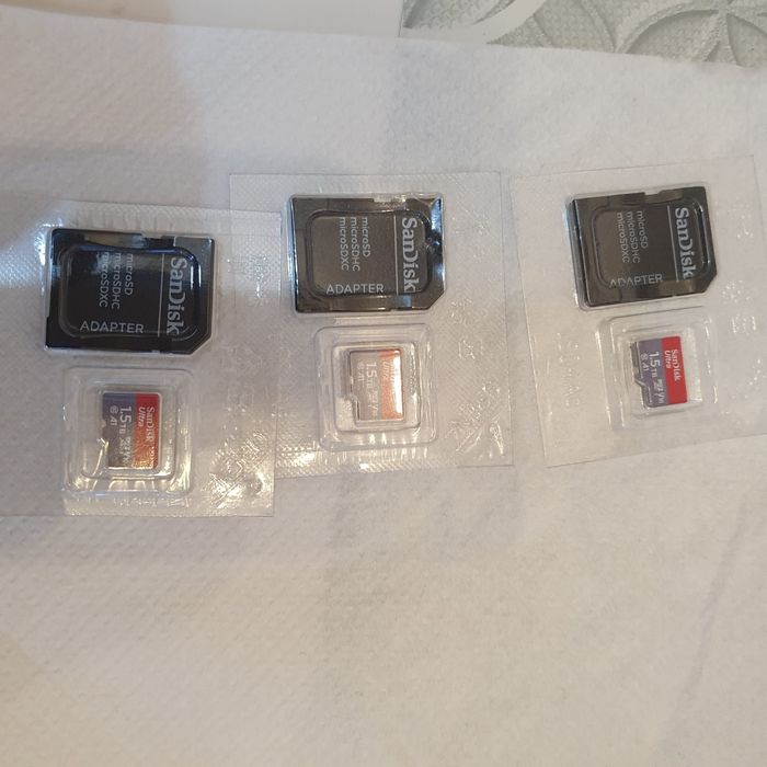 Carduri de memorie Sandisk