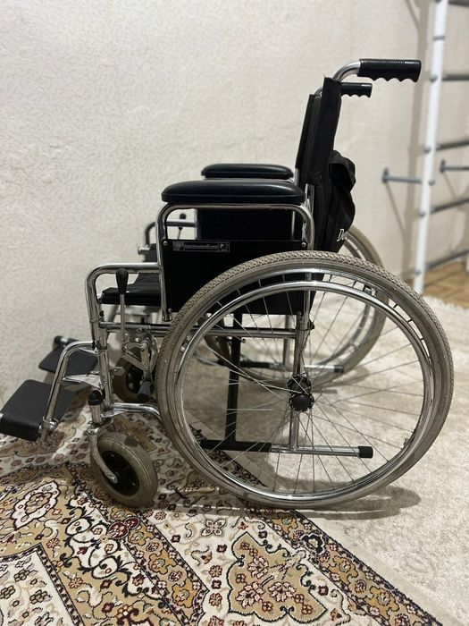 Инвалидная коляска