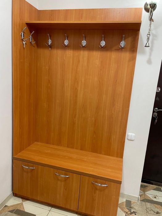 Продам прихожую