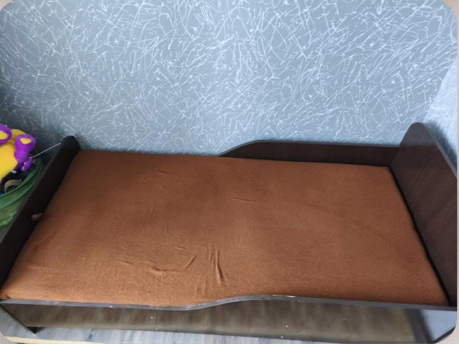 Продам срочно кравать