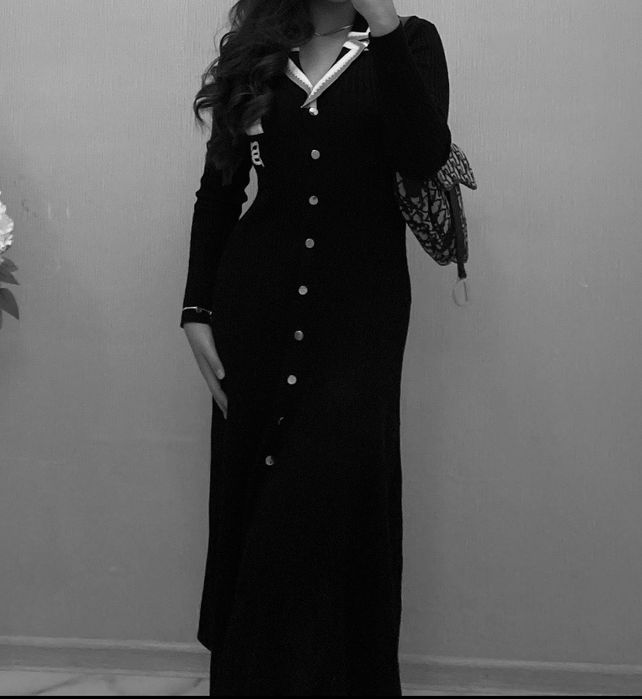 Продам оригинальное платье Сандра