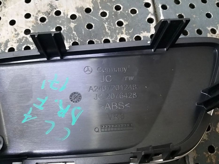 Maner interior usa dreapta fata mercedes cla x117 a2467201248 a2467600