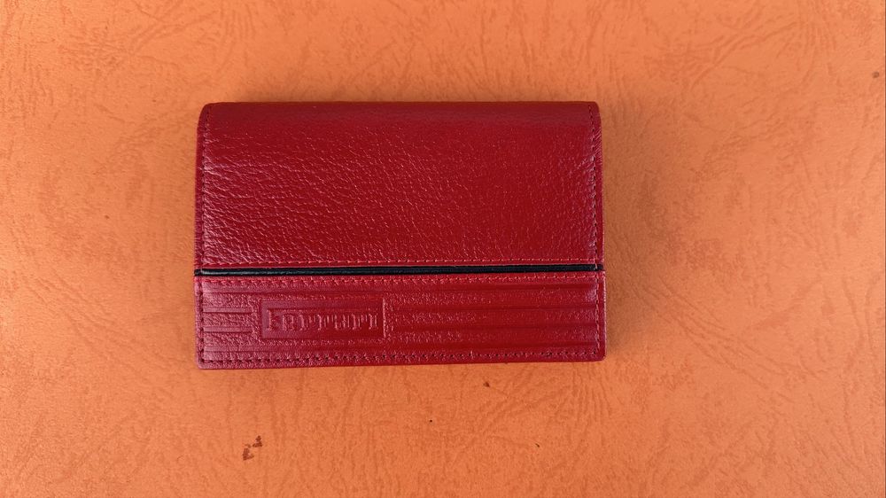 Agenda Noua autentica Ferrari de colectie anii 2000